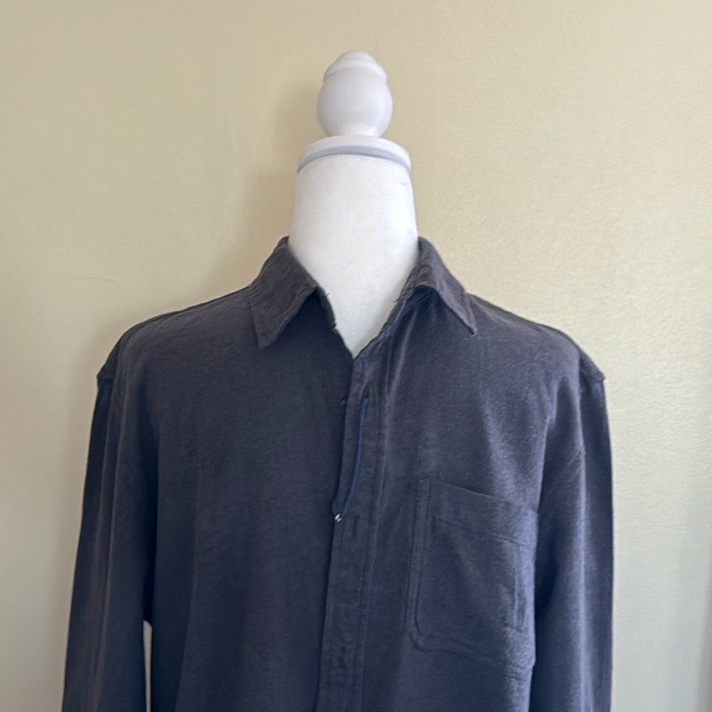 Visitor gray button down shirt size medium
